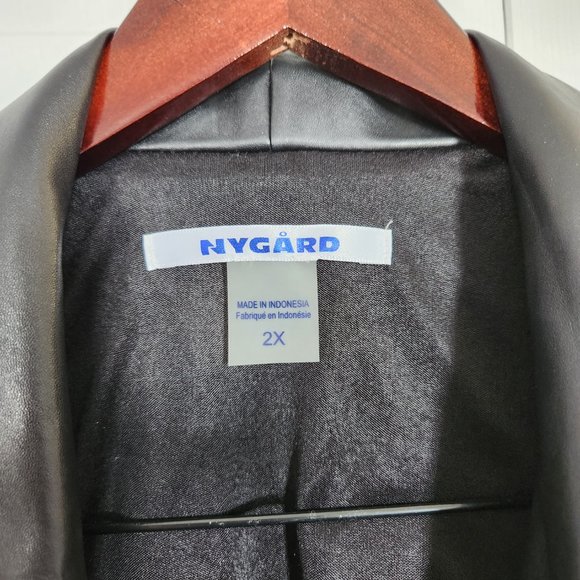 Nygard 2x faux leather vest - Picture 4 of 8